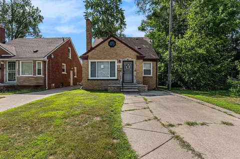 18093 Mendota St, Detroit, MI 48221