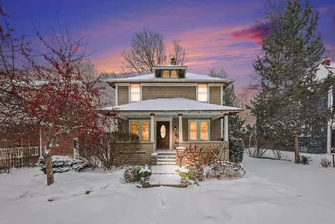 325 W Saint Clair St, Romeo, MI 48065