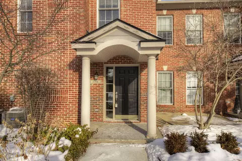 5788 Hampshire Ln, Pittsfield, MI 48197