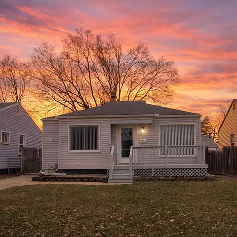 622 Mayflower Ave, Lincoln Park, MI 48146