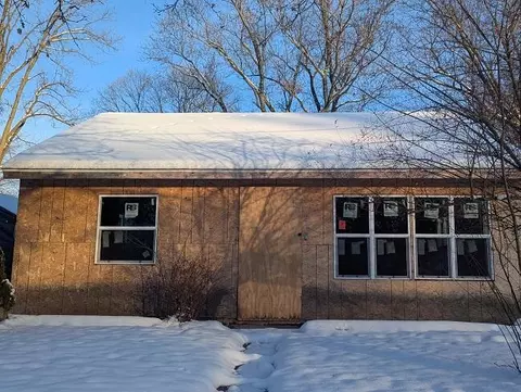 1706 Robertson Ave, Lansing, MI 48915