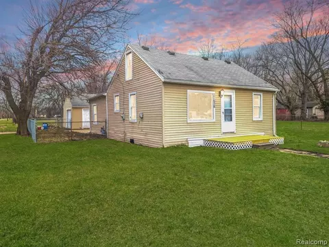 27658 Eton St, Westland, MI 48186