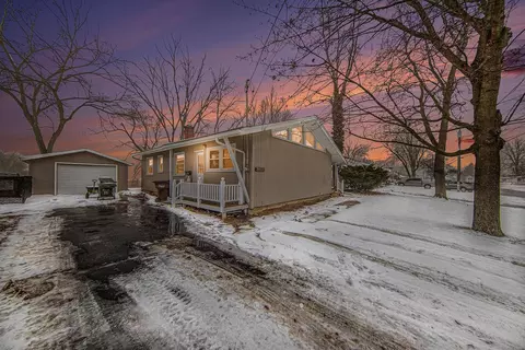 2659 Fairway Dr, Jackson, MI 49201