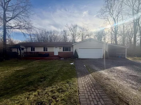 45867 Wear Rd, Sumpter, MI 48111