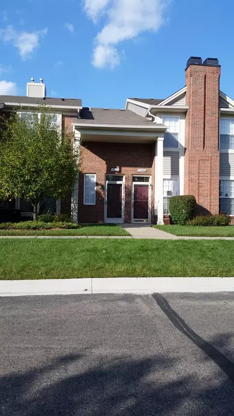 15265 Yale Dr, Clinton Township, MI 48038