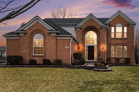 8084 Creek Bend Dr, Ypsilanti, MI 48197