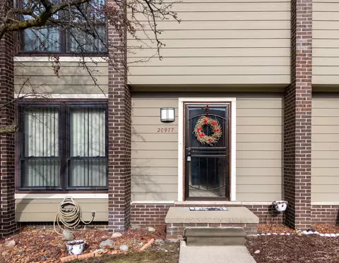 20977 Sherman Ave, Southfield, MI 48033