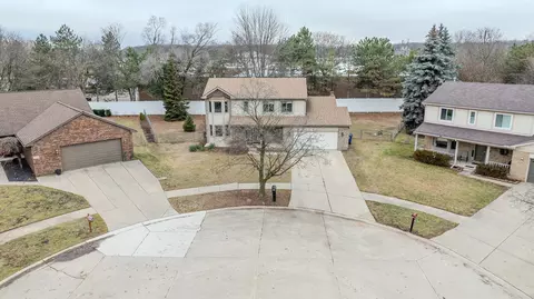 34508 Marina Ct, Westland, MI 48185