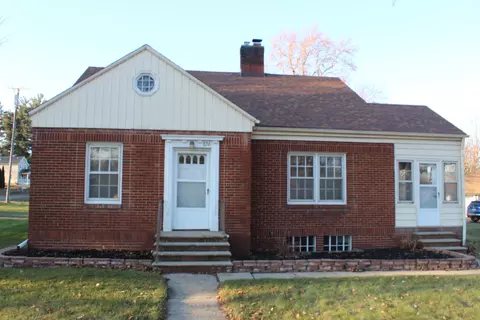 676 W Michigan Ave, Saline, MI 48176
