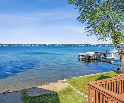 9638 Main St, Northfield, MI 48189