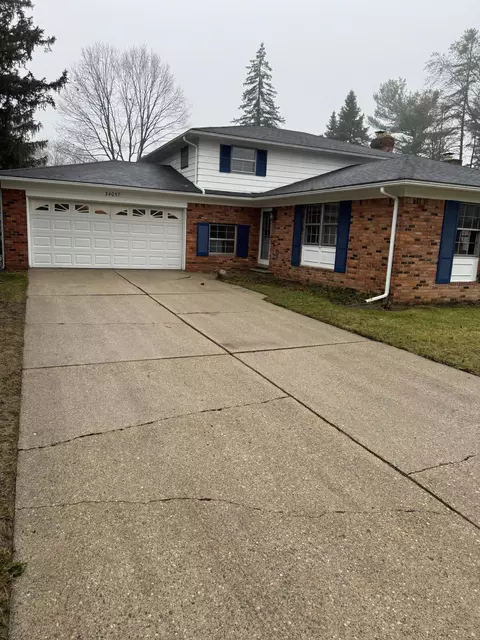 34057 State St, Farmington, MI 48335