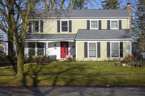 1803 Farmbrook Dr, Troy, MI 48098