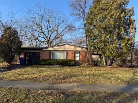 7849 Berwick Dr, Westland, MI 48185