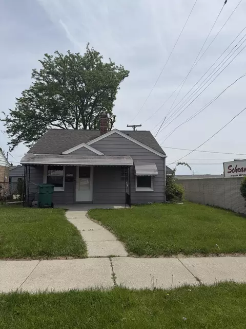 22732 Rosalind Ave, Eastpointe, MI 48021