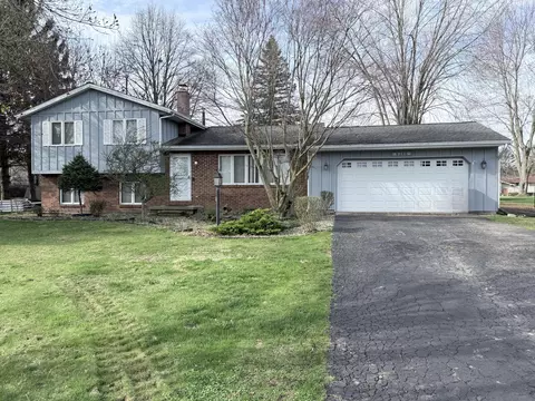 9366 Tonneberger Dr, Tecumseh, MI 49286