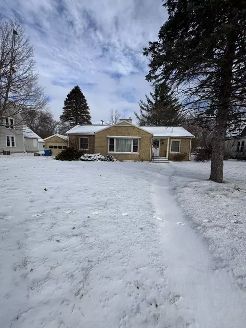 620 W Huron Ave, Vassar, MI 48768