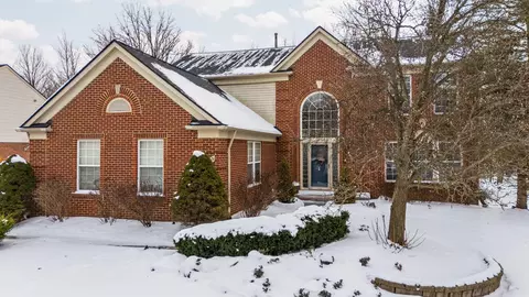 48893 Fifth Ave, Canton, MI 48188