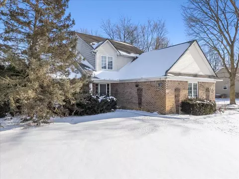 1908 Nikki Ct, Oceola, MI 48843