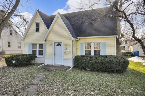 910 Miller Rd, Kalamazoo, MI 49001