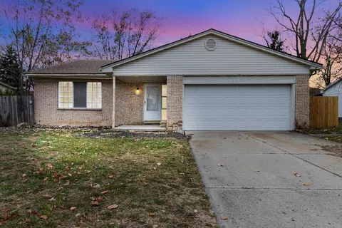 1735 Crestline Dr, Troy, MI 48083