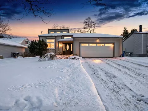 1850 Northbrook Dr, Ann Arbor, MI 48103