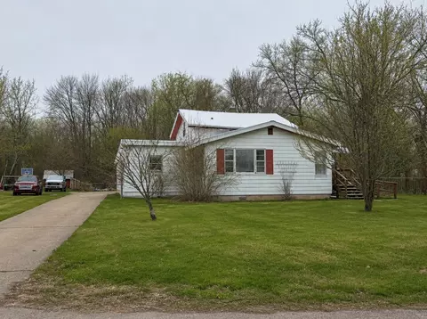 320 Lutzke Rd, Thomas, MI 48609