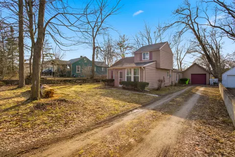 38 Burton Ave, Scio, MI 48103