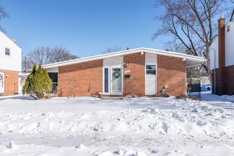442 N Dobson St, Westland, MI 48185