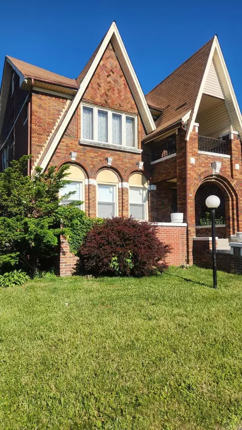 12609 Santa Rosa Dr, Detroit, MI 48238