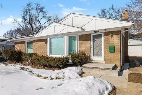 2925 Aurora St, Ann Arbor, MI 48105