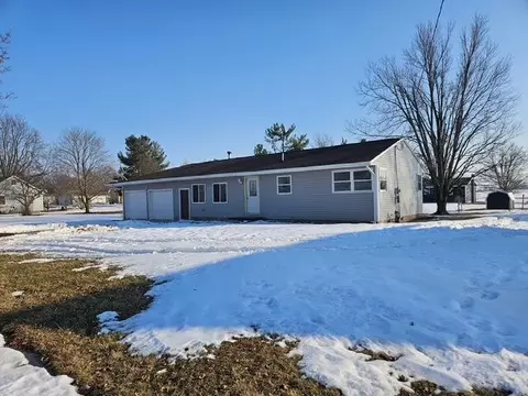 413 W Center St, Waldron, MI 49288