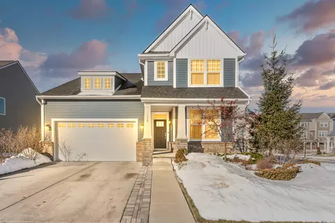 135 Union St, Wixom, MI 48393