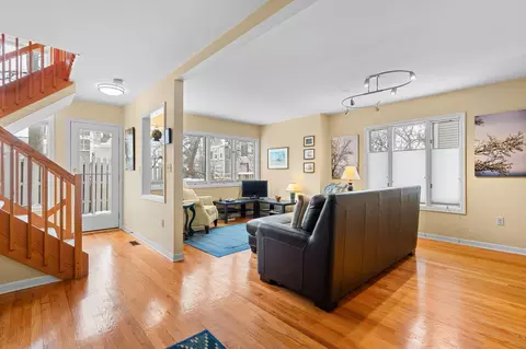 663 N 5th Ave, Ann Arbor, MI 48104
