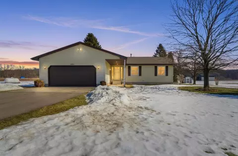 16551 Mi State Road 36, Unadilla, MI 48137