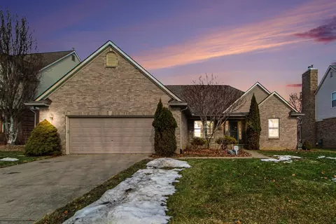 641 Fairways Ln, Chelsea, MI 48118
