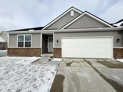 10290 Swan Lake Cir, Ypsilanti, MI 48197