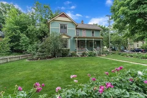 1002 W Liberty St, Ann Arbor, MI 48103