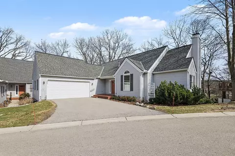 542 Heritage Dr, Ann Arbor, MI 48105