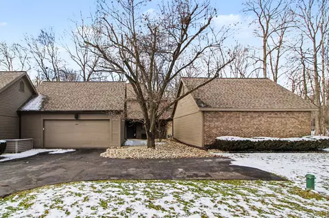 4641 Cottonwood Dr, Ann Arbor, MI 48108