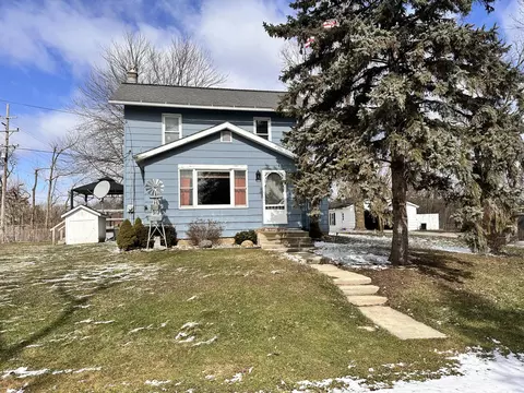 8042 Short St, Macon, MI 49236