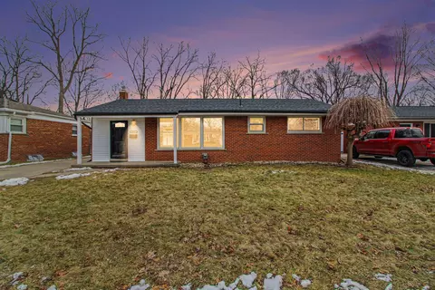 36891 Thinbark St, Wayne, MI 48184