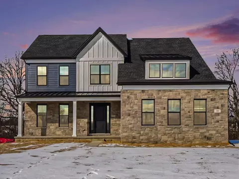 195 Acer Ct, Ann Arbor, MI 48105