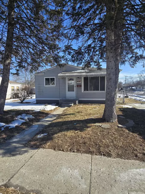 6587 Elm St, Taylor, MI 48180