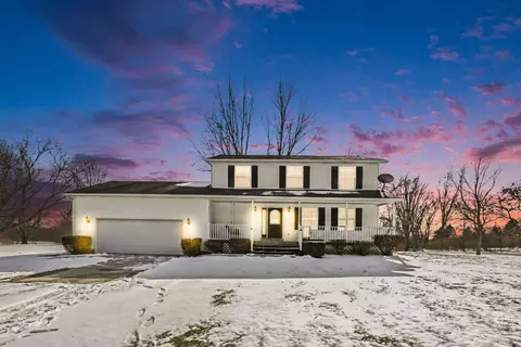 6331 Layton Rd, Fowlerville, MI 48836