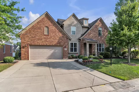 50501 Elmwood Ct, Plymouth, MI 48170