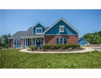 5299 Vaughn Rd, Webster, MI 48130