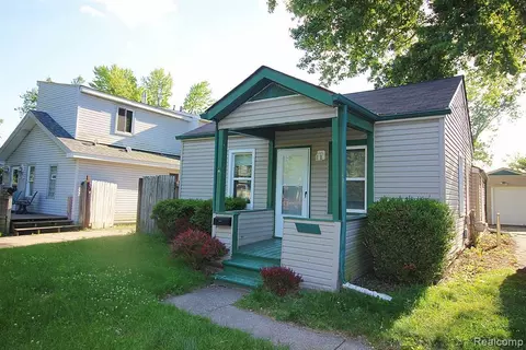 3191 Harris St, Ferndale, MI 48220