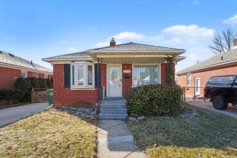 13145 Cherry St, Southgate, MI 48195