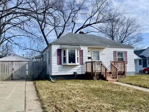 28526 Brentwood St, Southfield, MI 48076