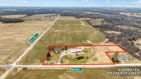 14940 Medina Rd, Hudson, MI 49247